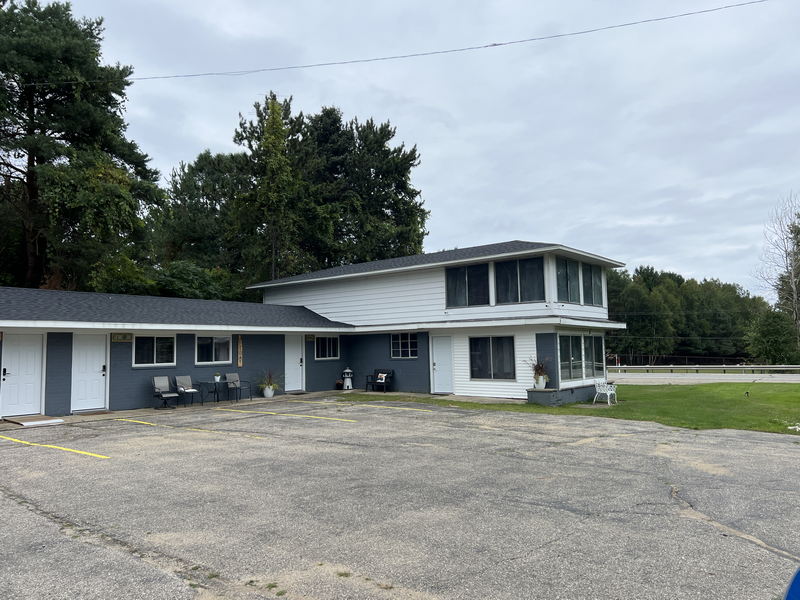 Lexingtons LillyPad (Azure Tides, Lexington Budget Motel) - Sept 10Th 2023 (newer photo)